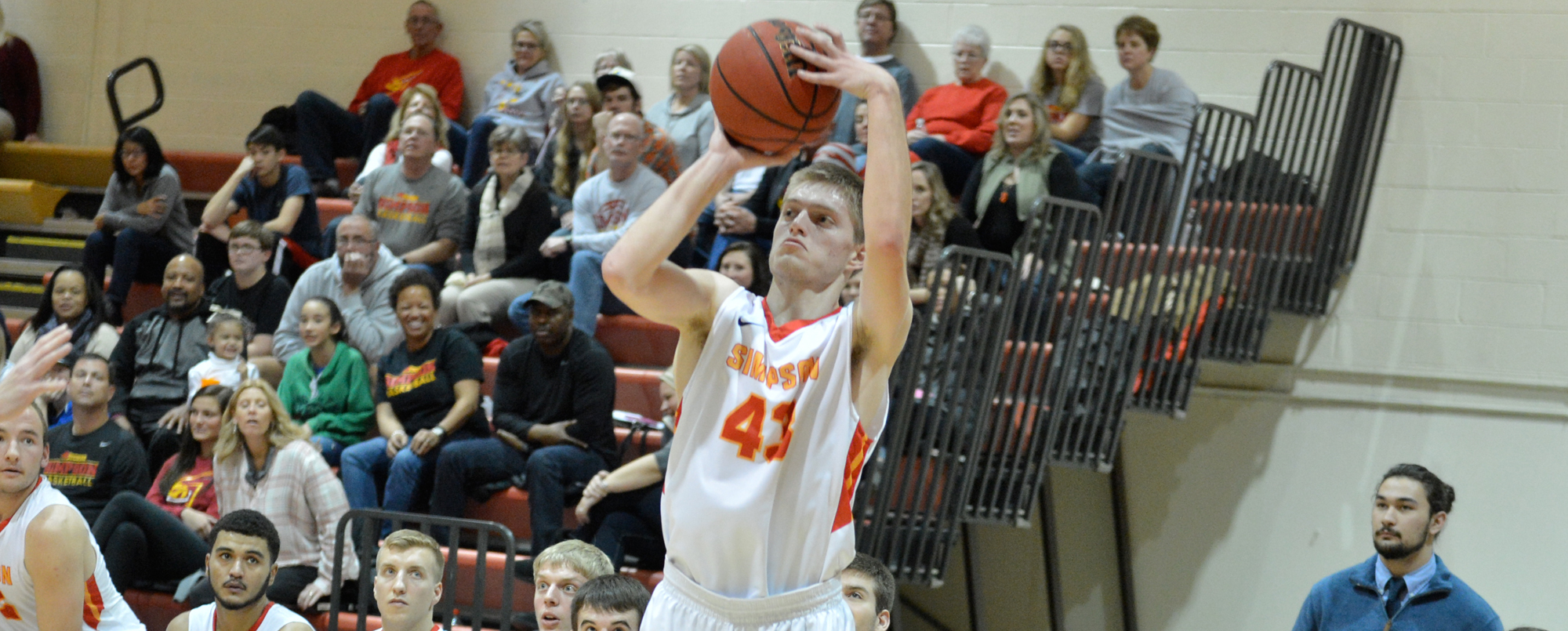 Jamie Montgomery scored 11 points in the Storm's 80-65 loss to Dubuque.