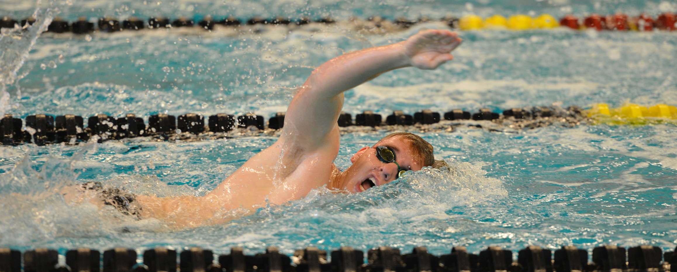 Men's swimming in sixth after first night at Pioneer Classic