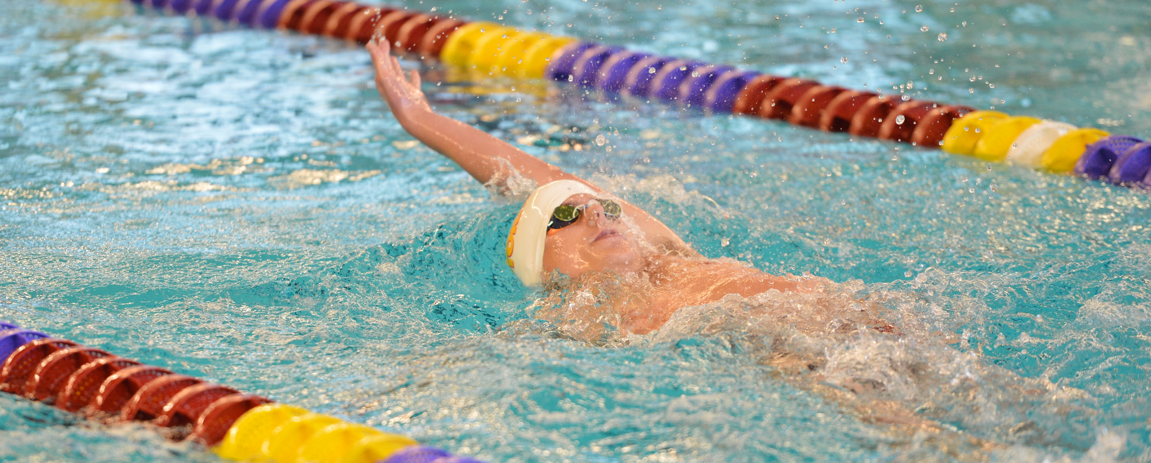 Men's swimming finishes seventh at Pioneer Classic