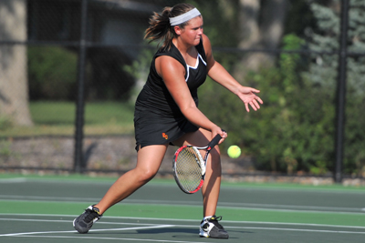 Strong singles play helps Simpson to season-opening win