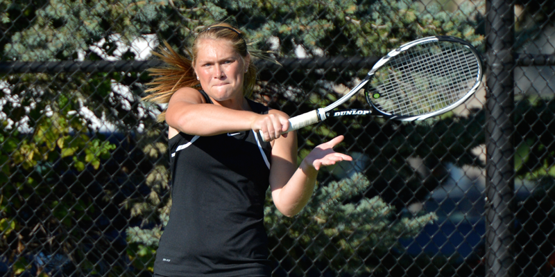 Women's tennis falls to Central, will face Graceland on Monday