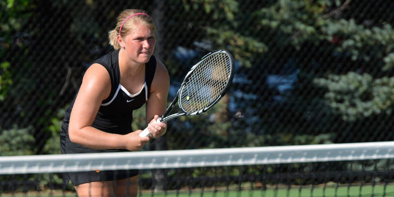 Ehrhardt takes second in B singles to lead women's tennis at IIAC Tournament