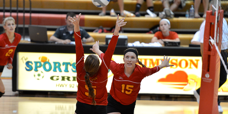 Volleyball closes play at Augustana, looks ahead to Dubuque