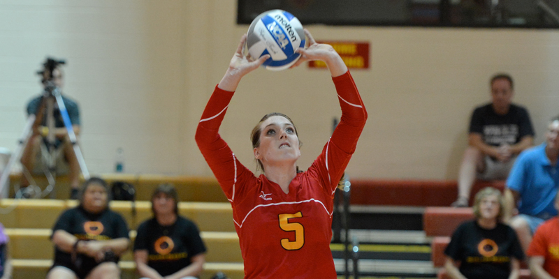 Volleyball opens season 2-2, Kieffer earns all-tournament honors