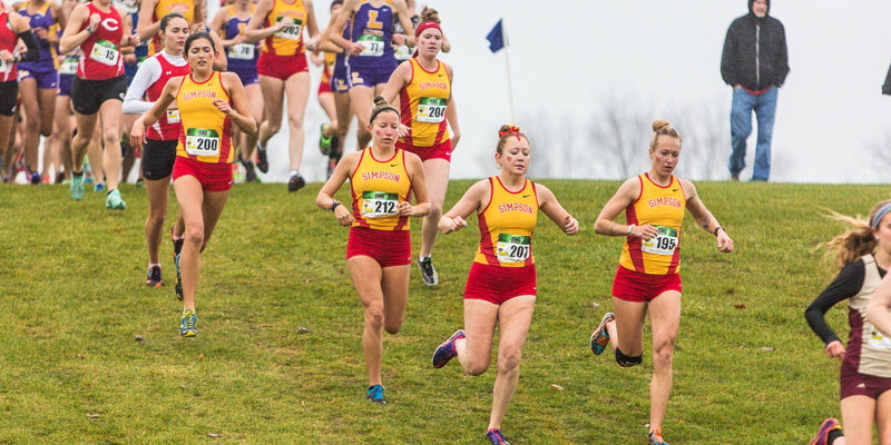 Timms leads women's cross country to best IIAC finish since 2009