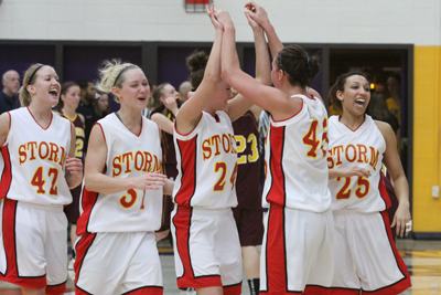 Simpson holds off Concordia, advances to second round