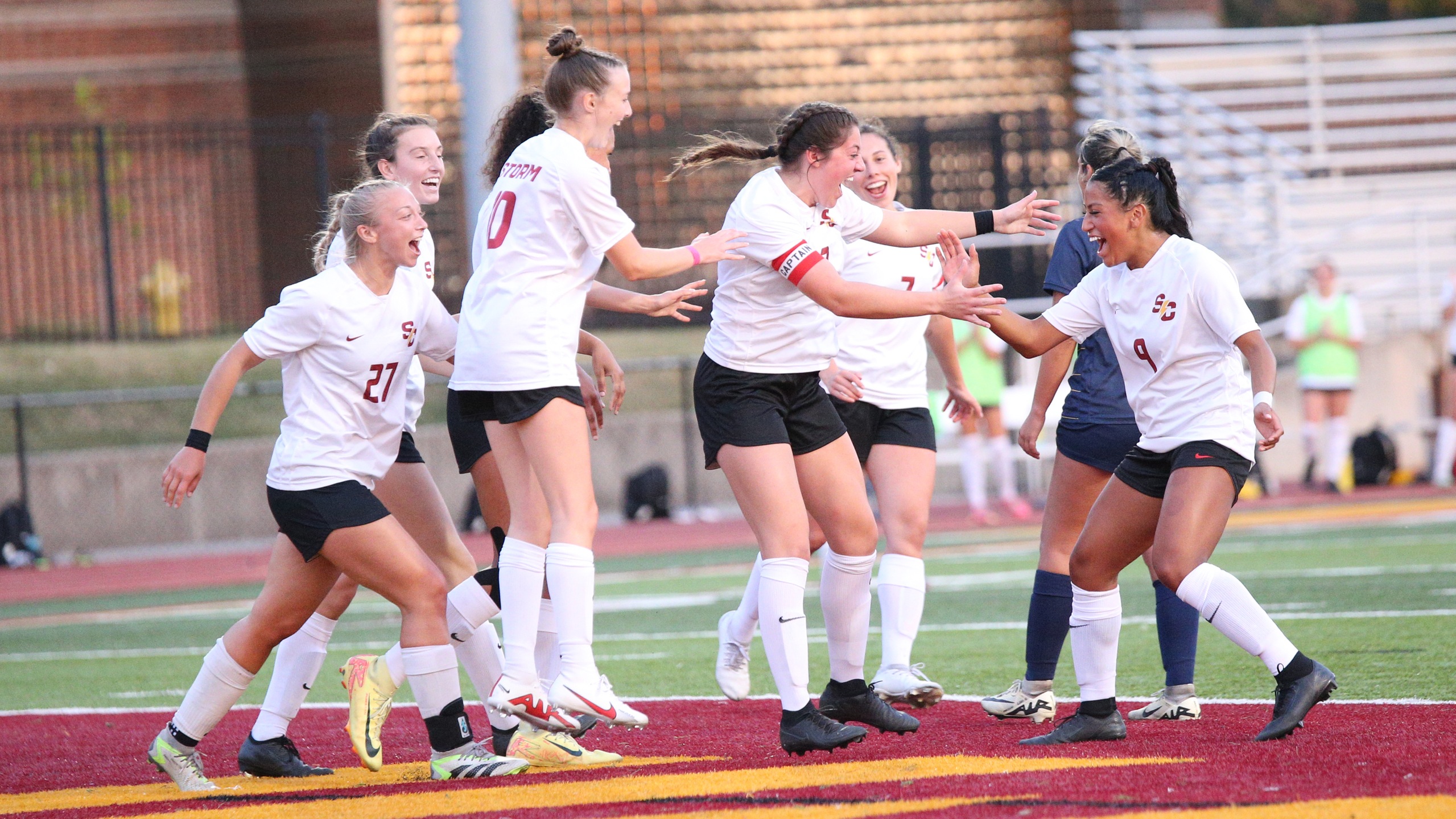 Senior Maddie Hays (photo by Khamla Sithonnorath)